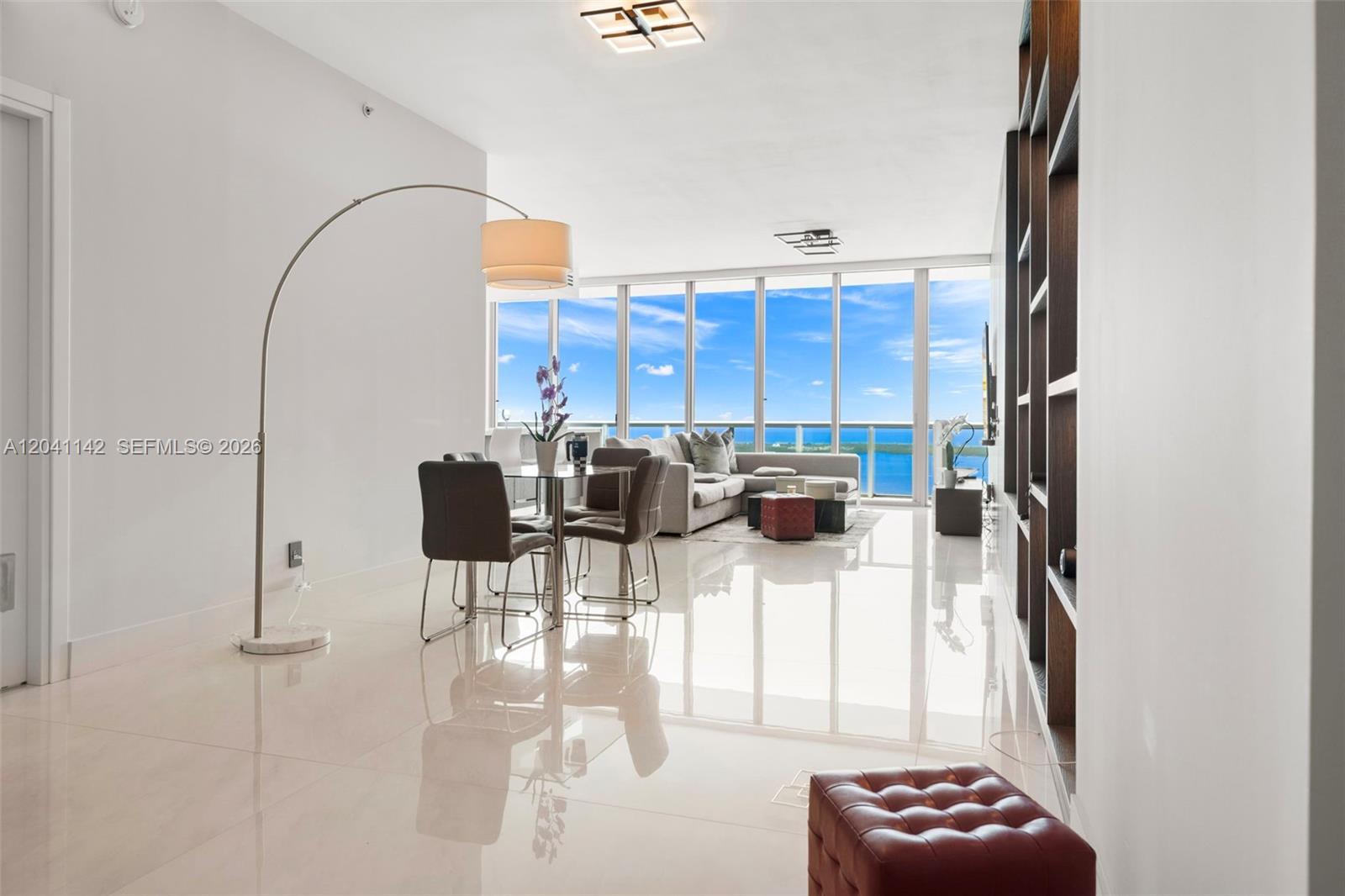 888 Biscayne Blvd # 5404, Miami FL 33132