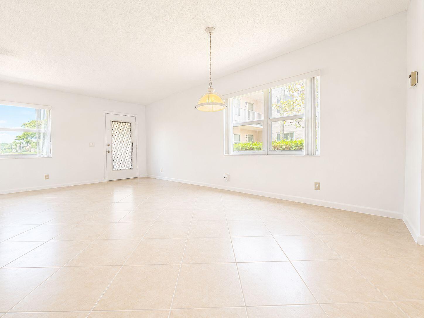 359 Capri H # 359, Delray Beach FL 33484 photo 5