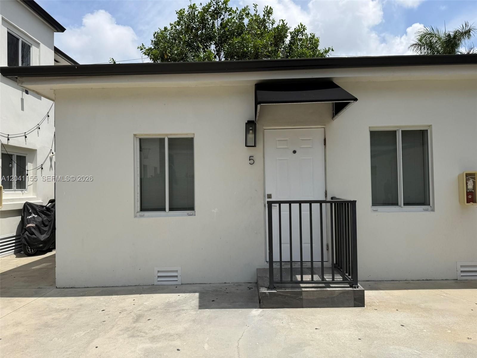 111 SW 11 Ave # 5, Miami FL 33130 photo 2