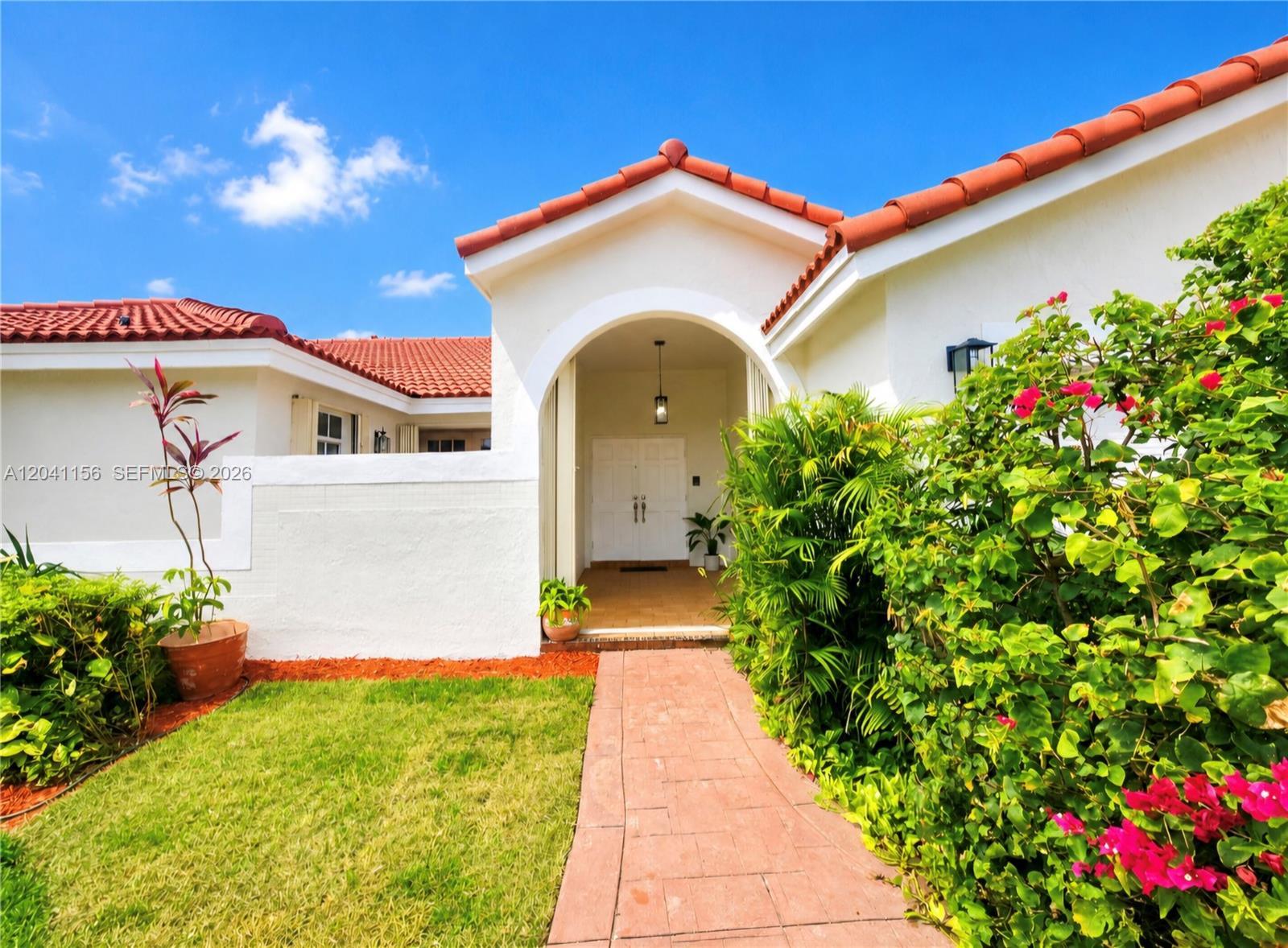 15630 SW 46th Ter, Miami FL 33185 photo 3