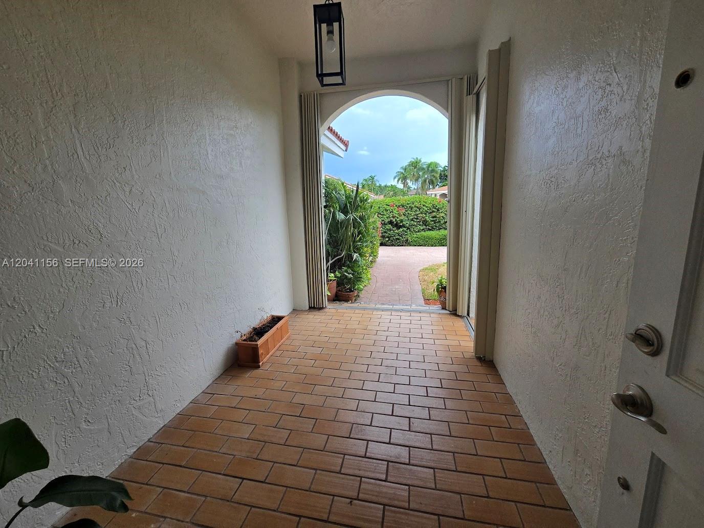 15630 SW 46th Ter, Miami FL 33185 photo 5