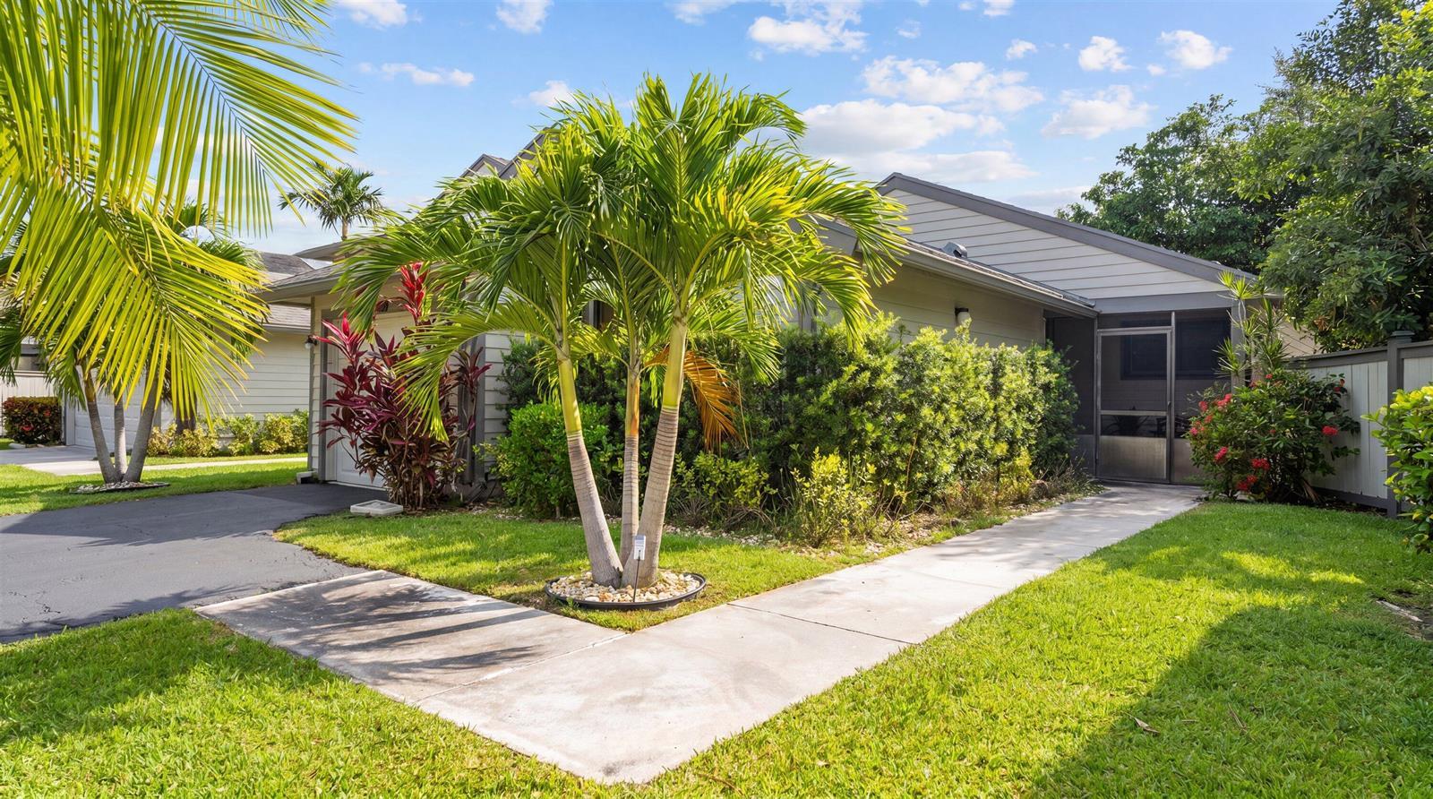 2482 Bedford Mews Drive, Wellington FL 33414 photo 3