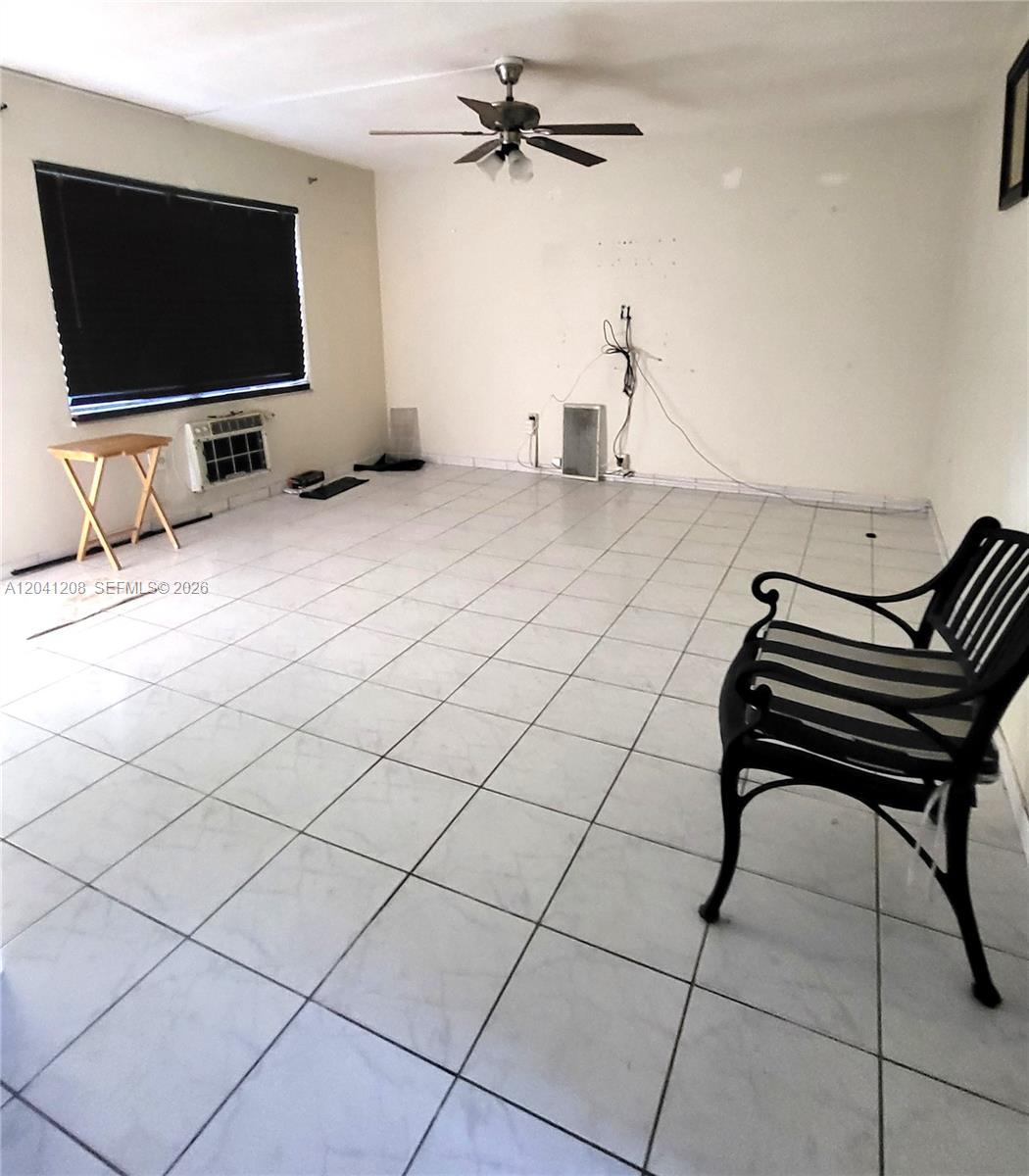 17050 NE 14th Ave # 107, Miami FL 33162 photo 2