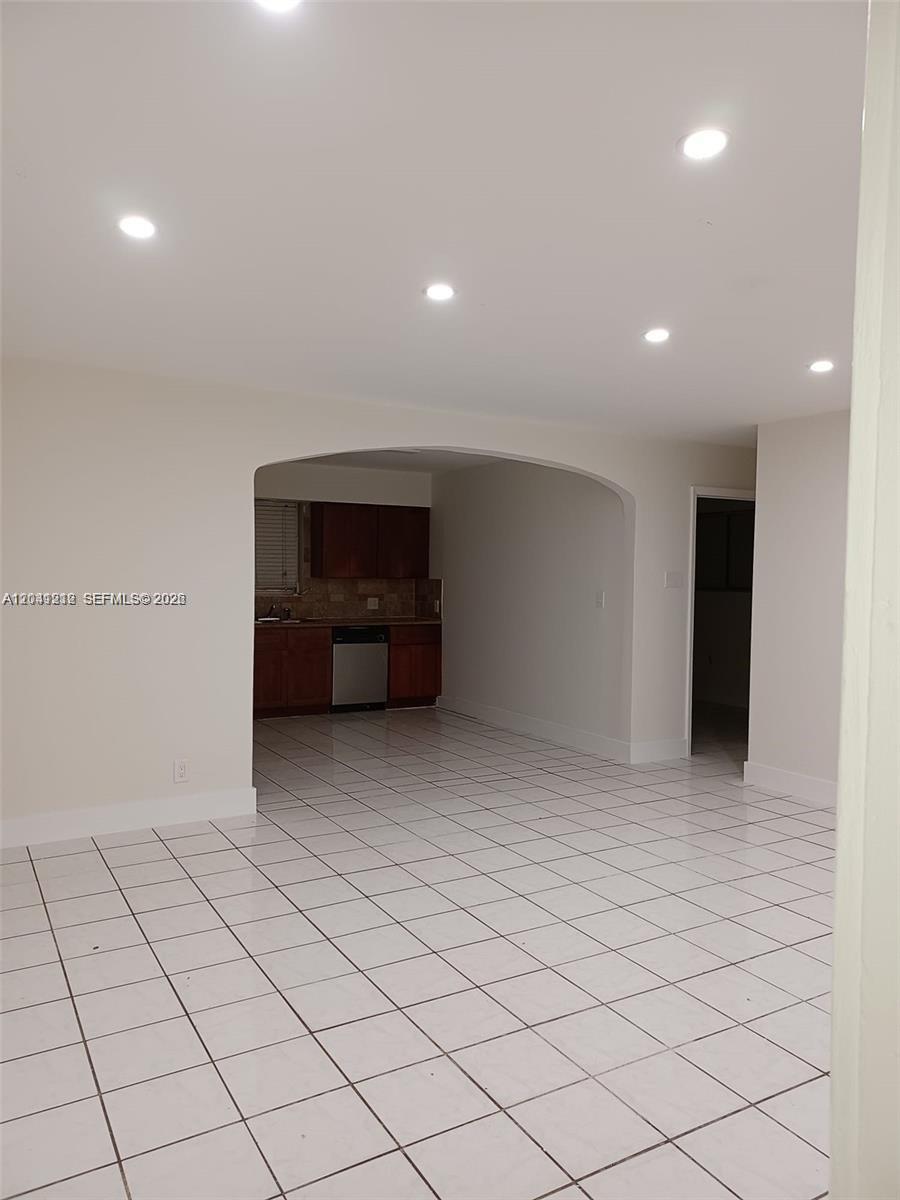 1727 Washington St # 1727, Hollywood FL 33020 photo 2