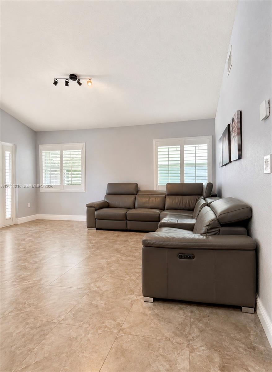 12224 NW 30th Mnr, Sunrise FL 33323 photo 5