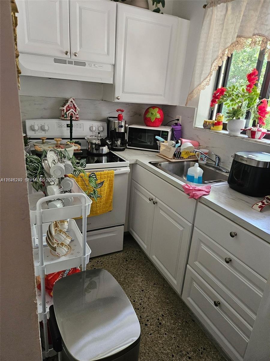 1434 NW 2nd St # 5, Miami FL 33125 photo 2
