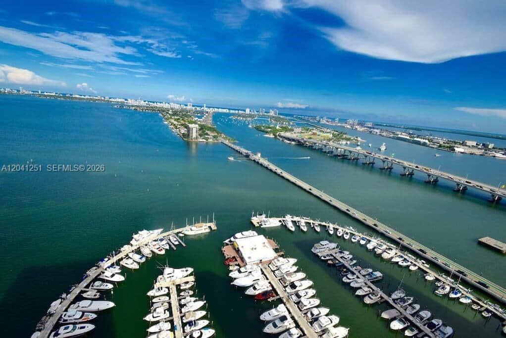 1717 N Bayshore Dr # 3931, Miami FL 33132 photo 2