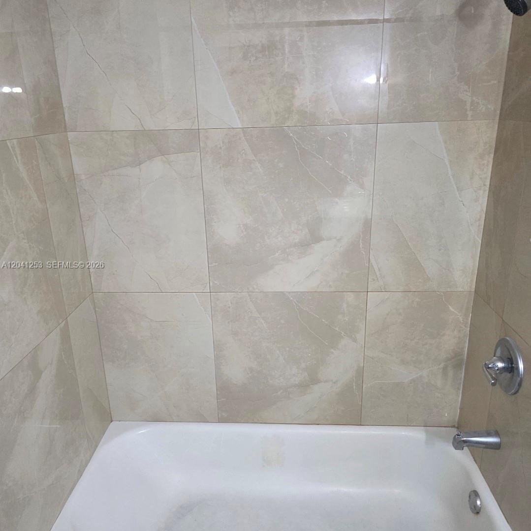 4721 NW 7th St # 12, Miami FL 33126 photo 3