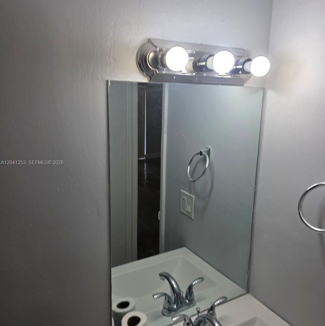4721 NW 7th St # 12, Miami FL 33126 photo 5