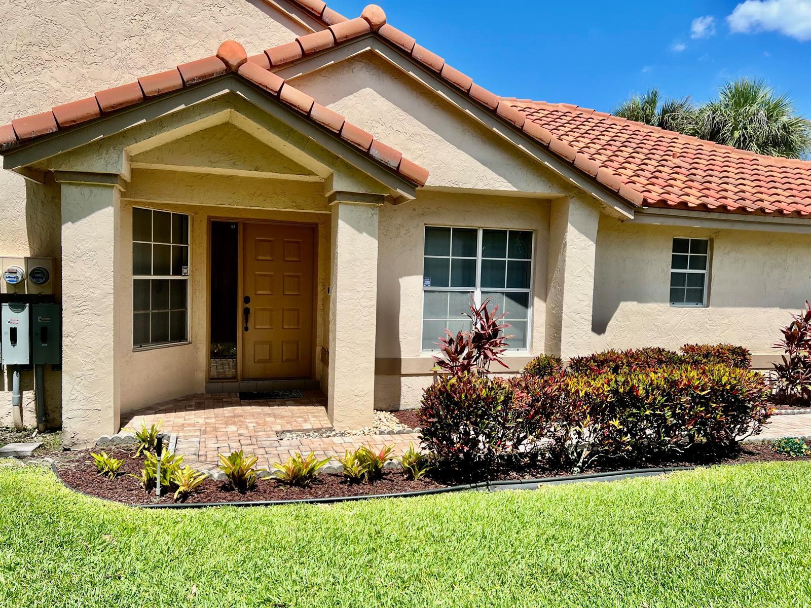 10840 Cypress Glen Drive, Coral Springs FL 33071 photo 2