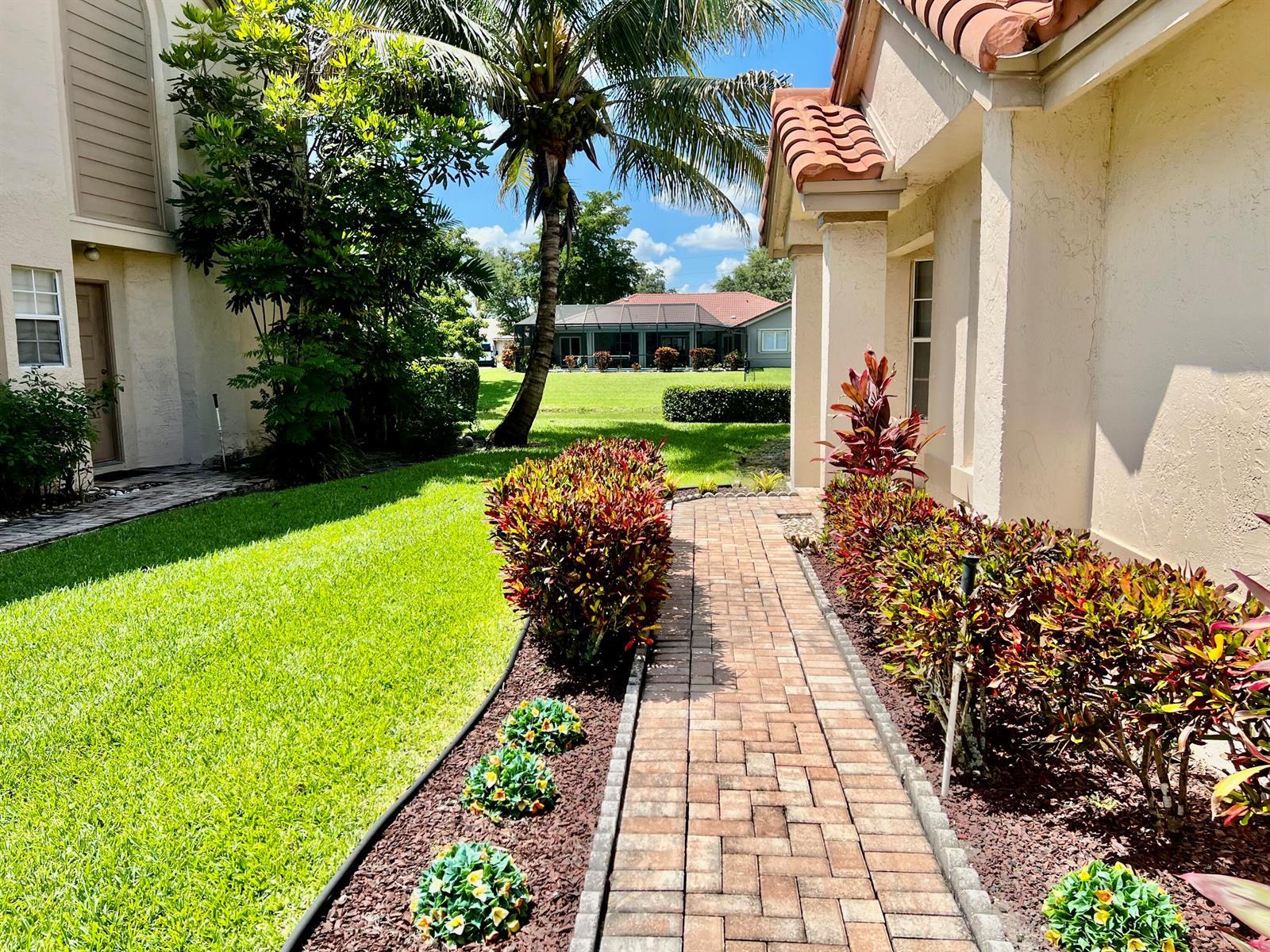 10840 Cypress Glen Drive, Coral Springs FL 33071 photo 3