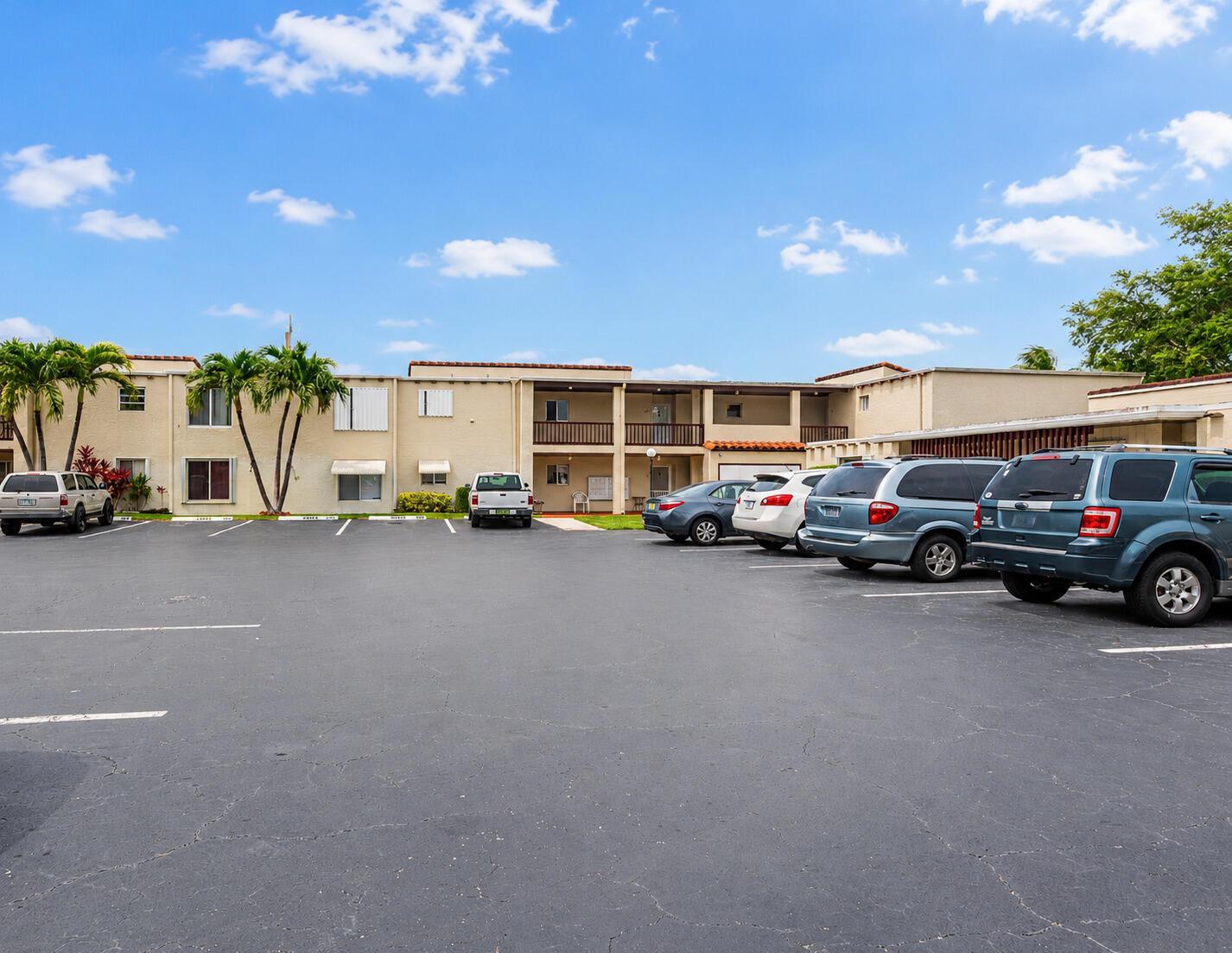 2601 Boundbrook Boulevard # 205, Palm Springs FL 33406 photo 3