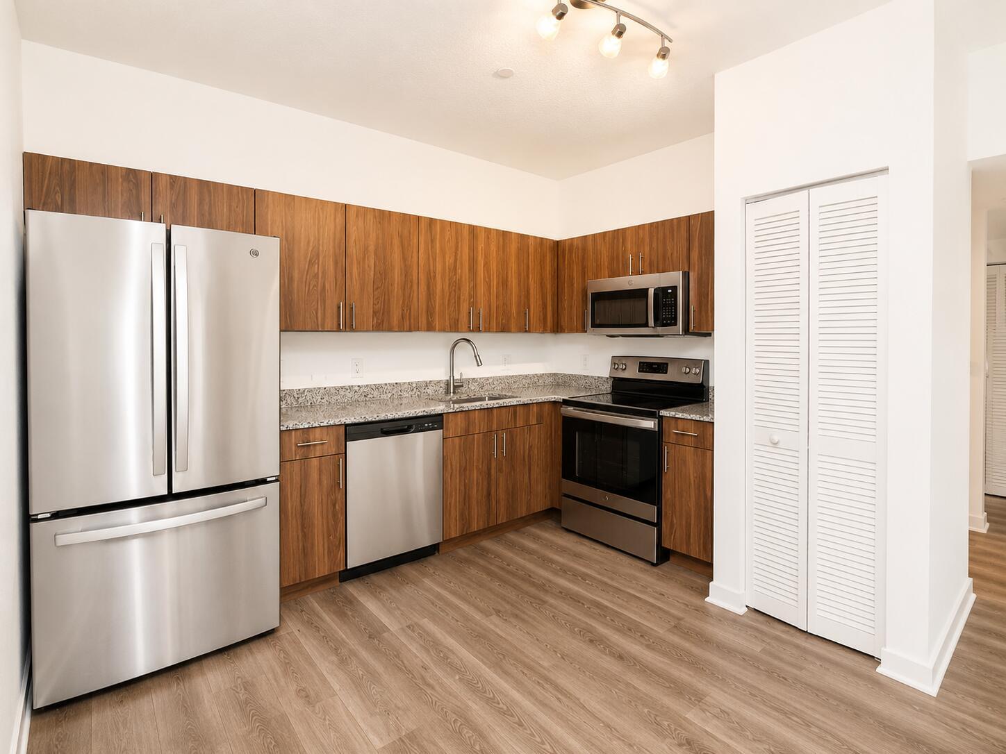 4270 Lakewood Road # 207, FL 33461 photo 3