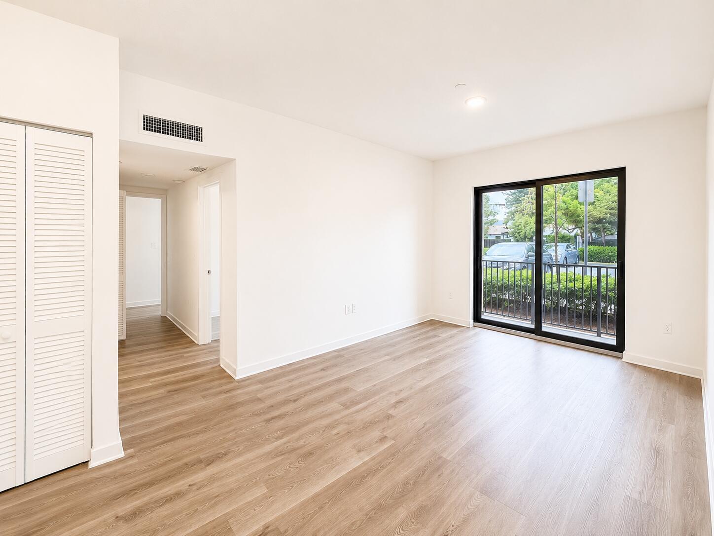 4270 Lakewood Road # 207, FL 33461