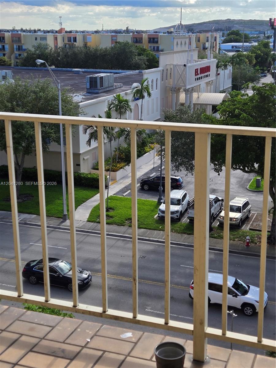 4675 W 18th Ct # 606, Hialeah FL 33012 photo 2