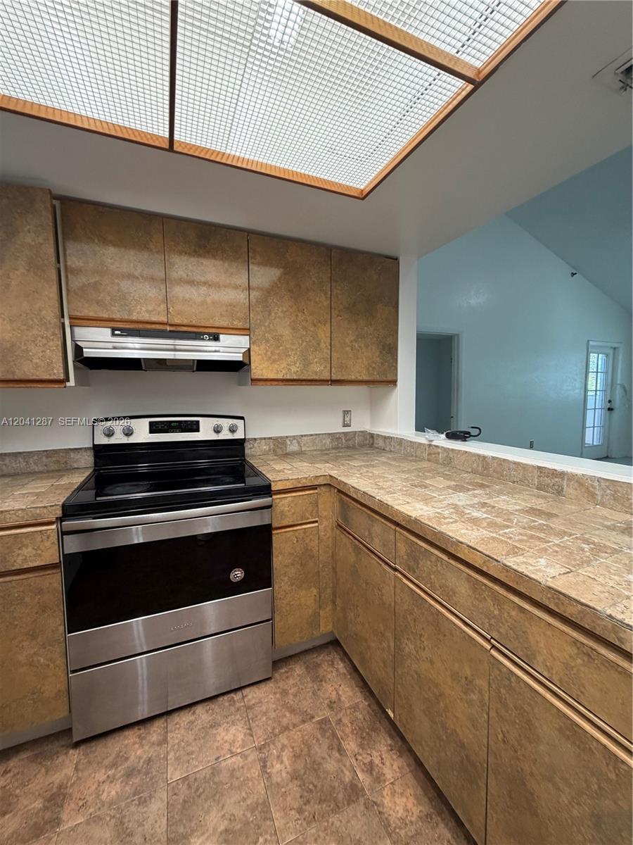 201 NW 7th St # 408, Miami FL 33136 photo 2
