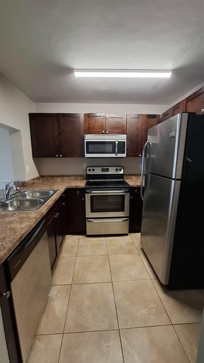 496 NW 165th St Rd # 612, Miami FL 33169 photo 3