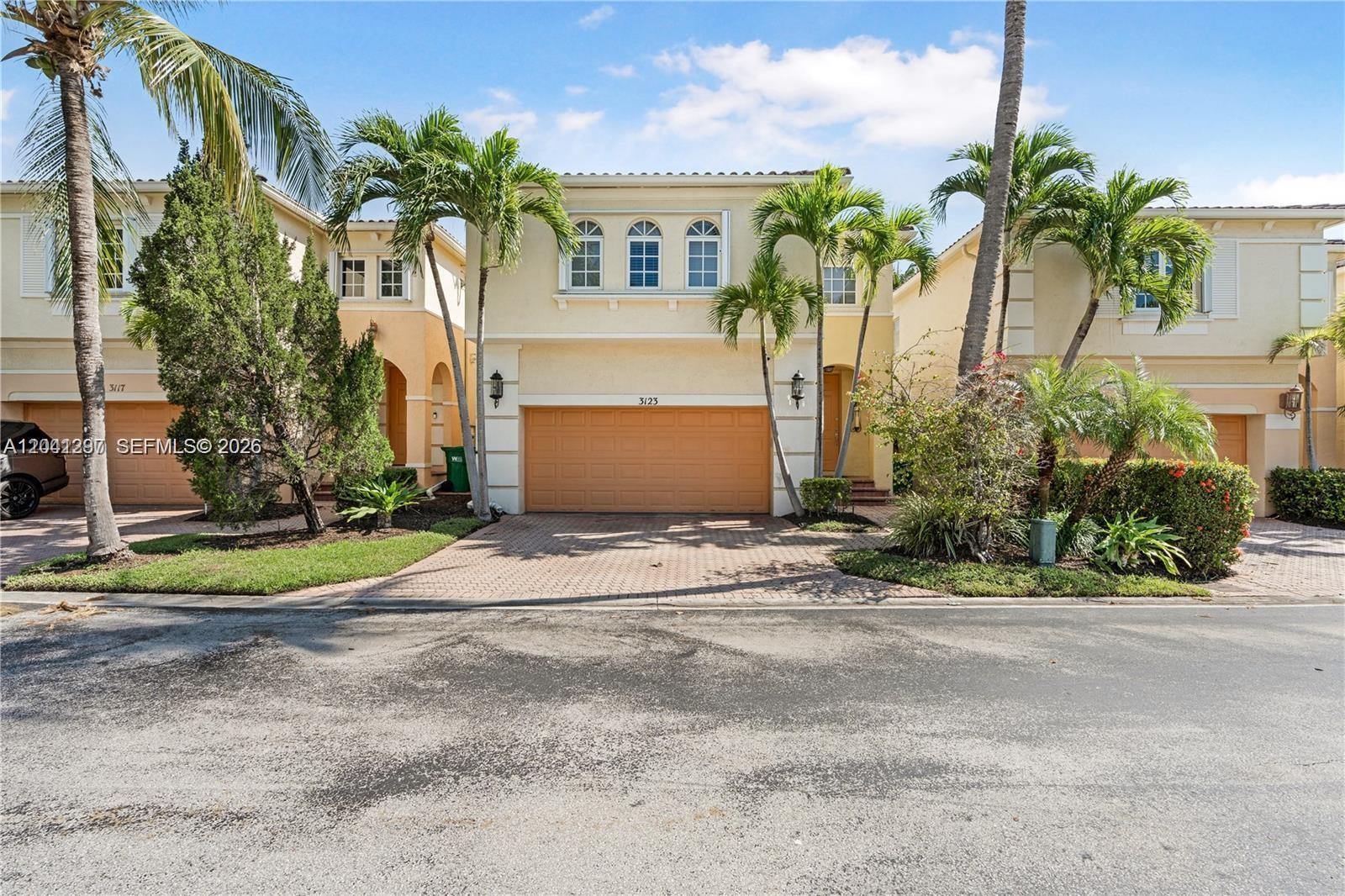 3123 NE 210th St, Aventura FL 33180