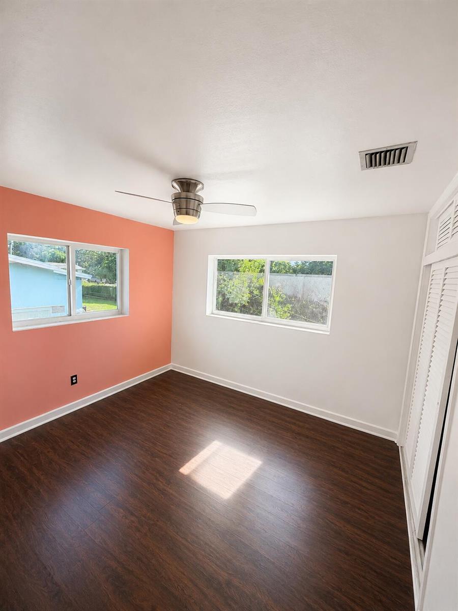 19720 NW 12th Court, Miami FL 33169 photo 4