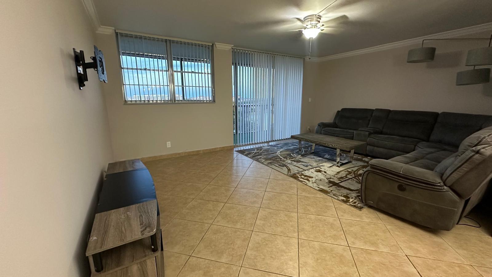 3300 W Rolling Hills Circle # 708, Davie FL 33328 photo 3