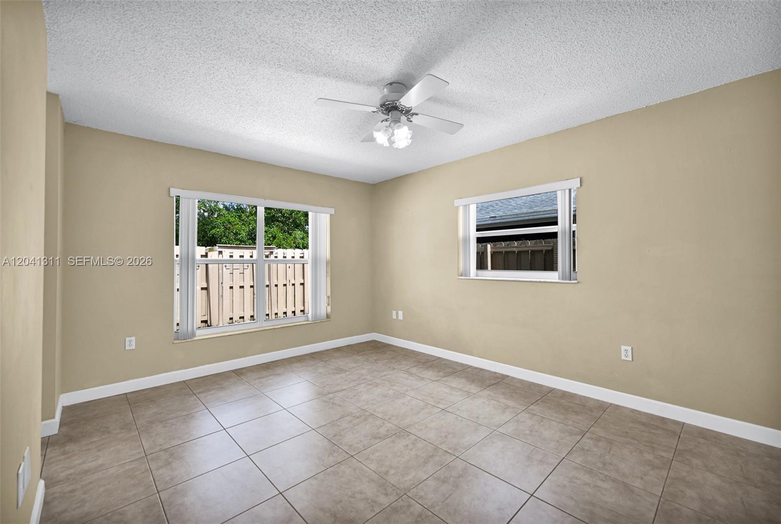 4471 SW 138th Ct, Miami FL 33175 photo 4