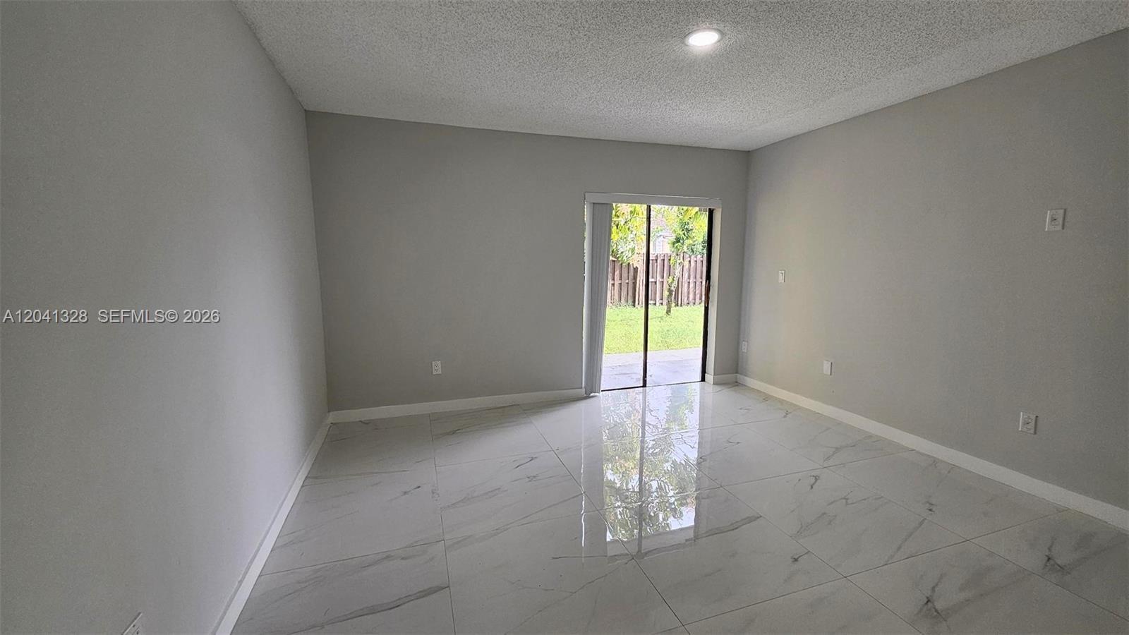 14470 SW 96th Ter, Miami FL 33186 photo 4