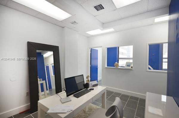 168 SE 1st St # 501, Miami FL 33131 photo 2