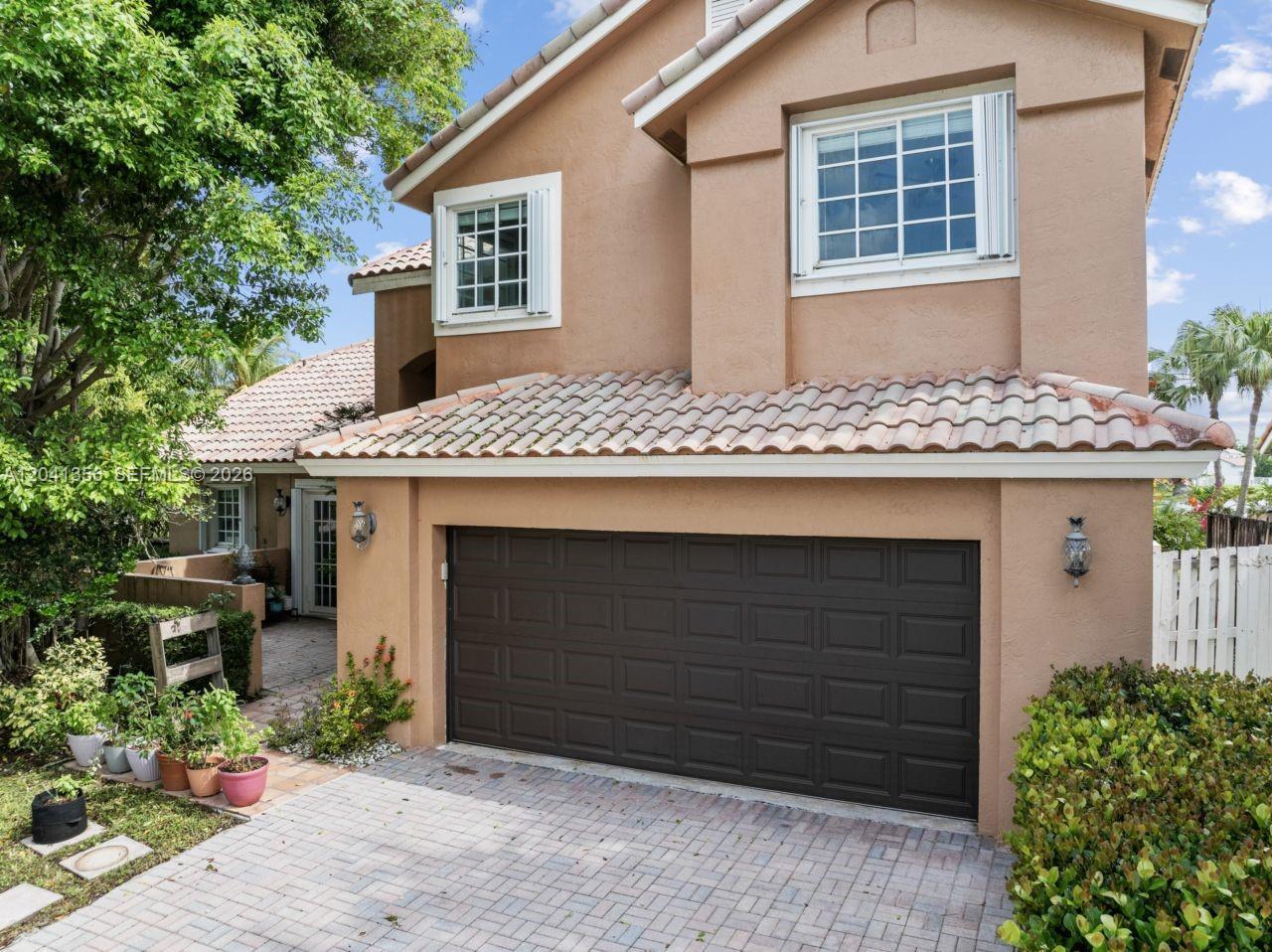 1179 Laguna Springs Dr, Weston FL 33326 photo 3