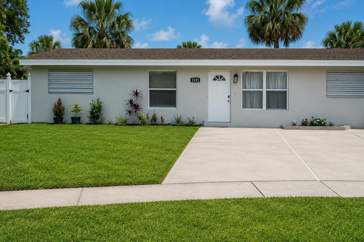 1545 24th Way Court, West Palm Beach FL 33404