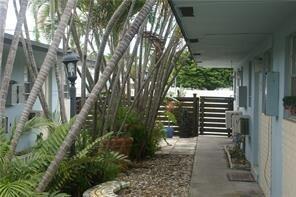 2220 N 19th Avenue # 6, Hollywood FL 33020 photo 2