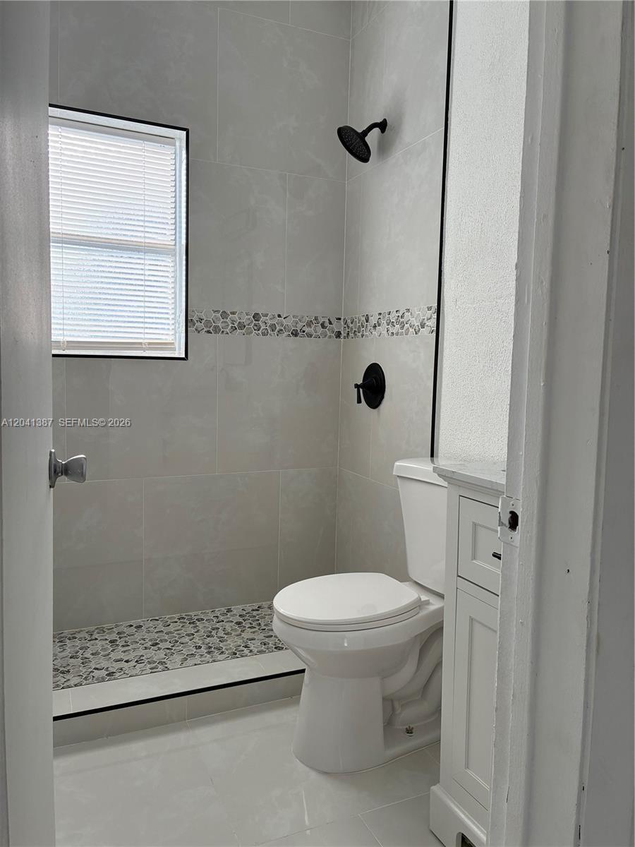 550 NW 15th Ct, Pompano Beach FL 33060 photo 3