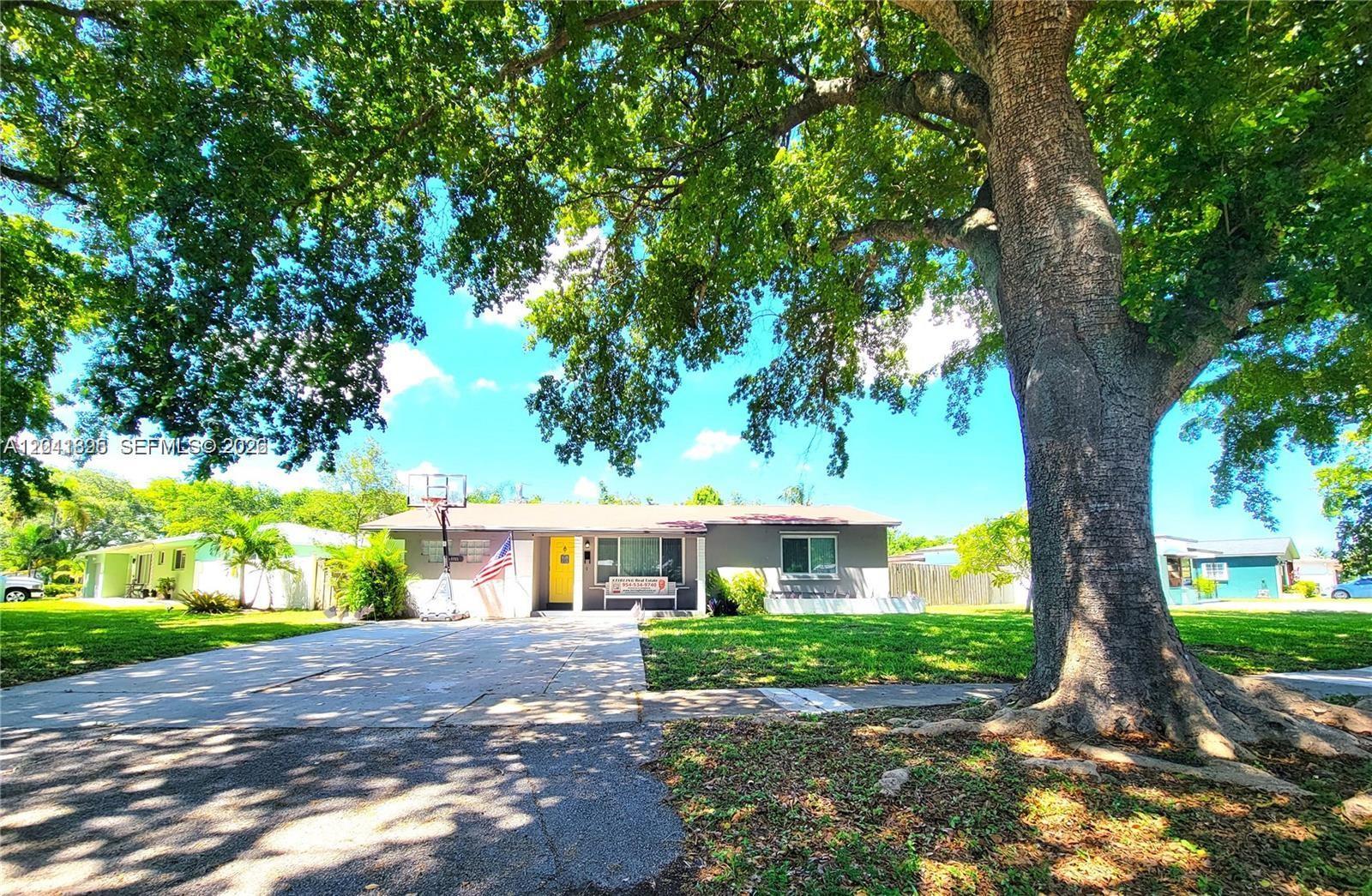 5721 Jefferson St, Hollywood FL 33023 photo 3