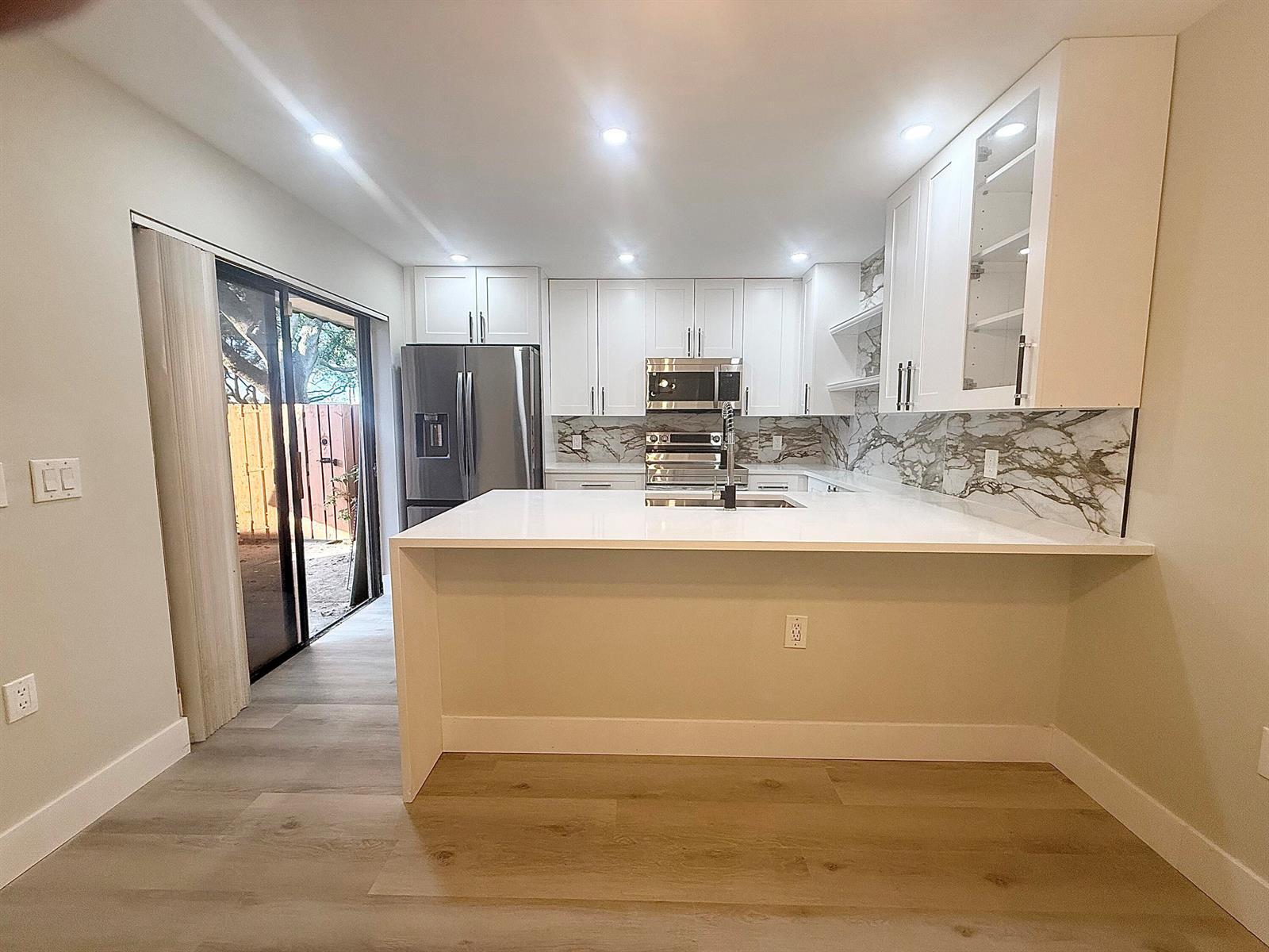 205 Charter Way, West Palm Beach FL 33407