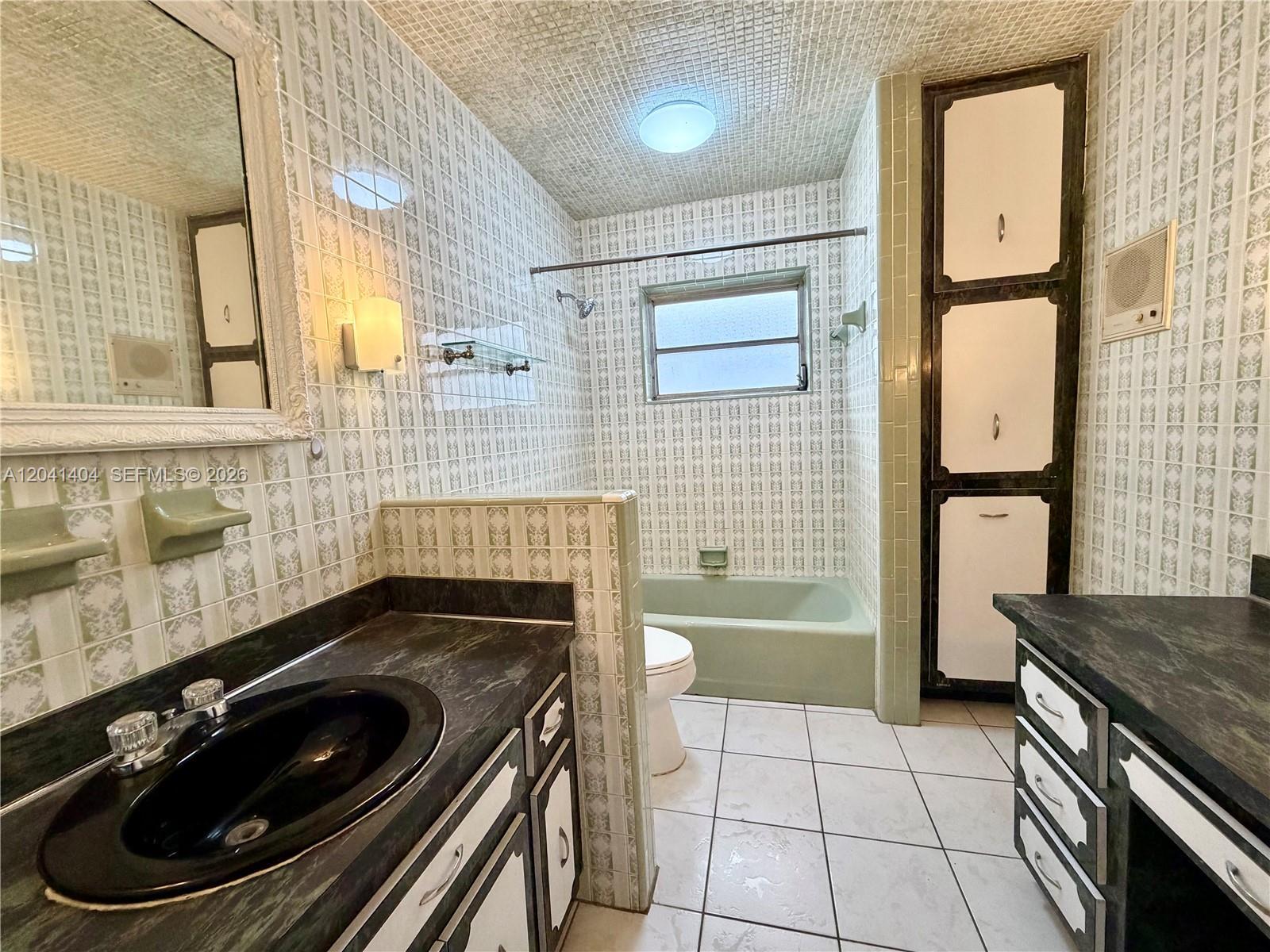 913 NW 22nd Pl # 0, Miami FL 33125 photo 5