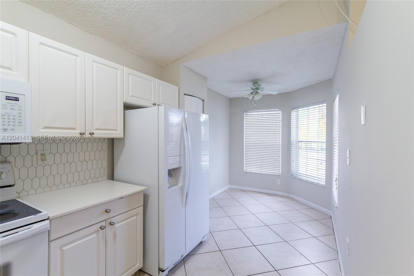 11811 SW 8th St, Pembroke Pines FL 33025 photo 5