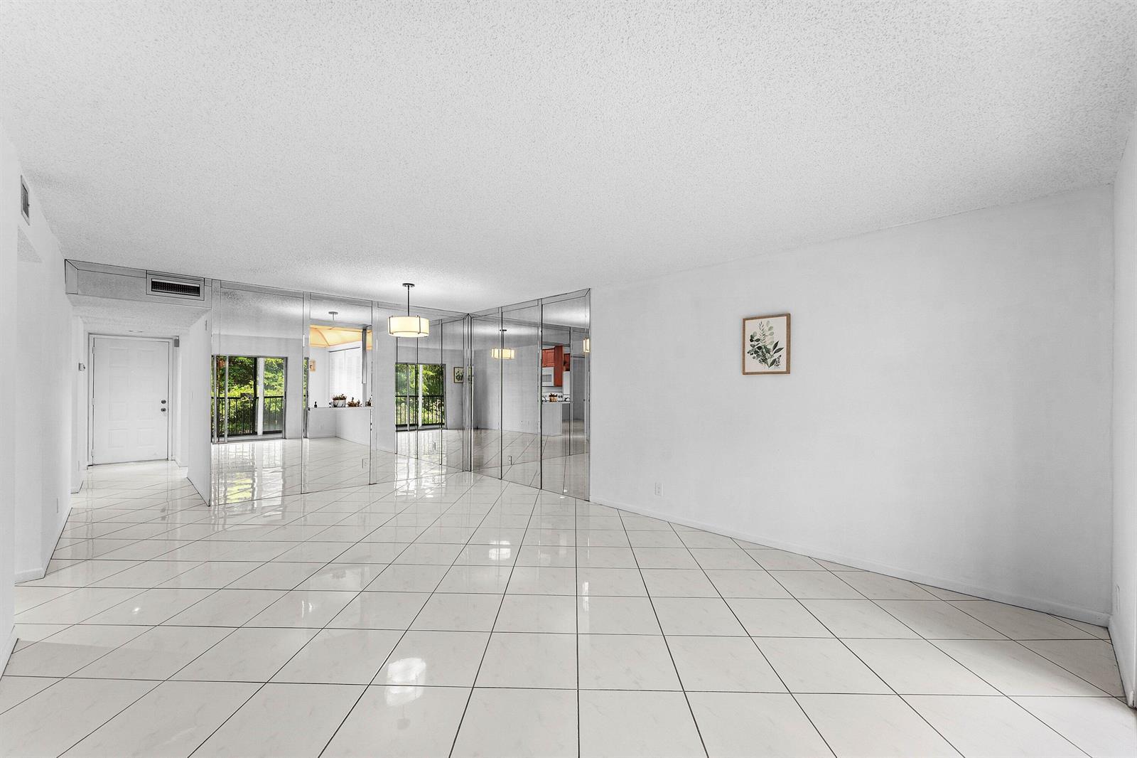 7301 Amberly Lane # 402, Delray Beach FL 33446 photo 2