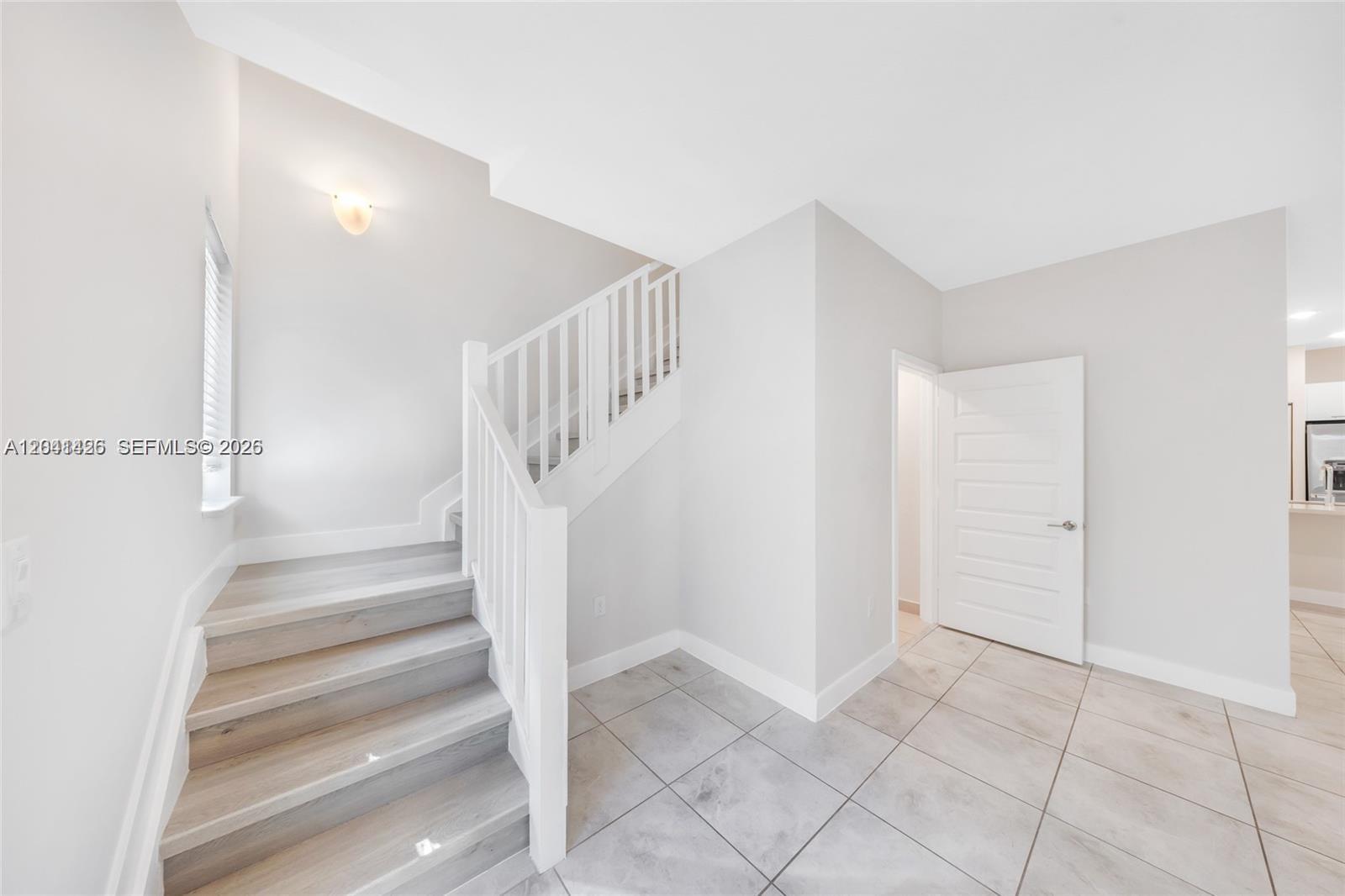 4856 NW 83rd Pkwy, Doral FL 33166 photo 5