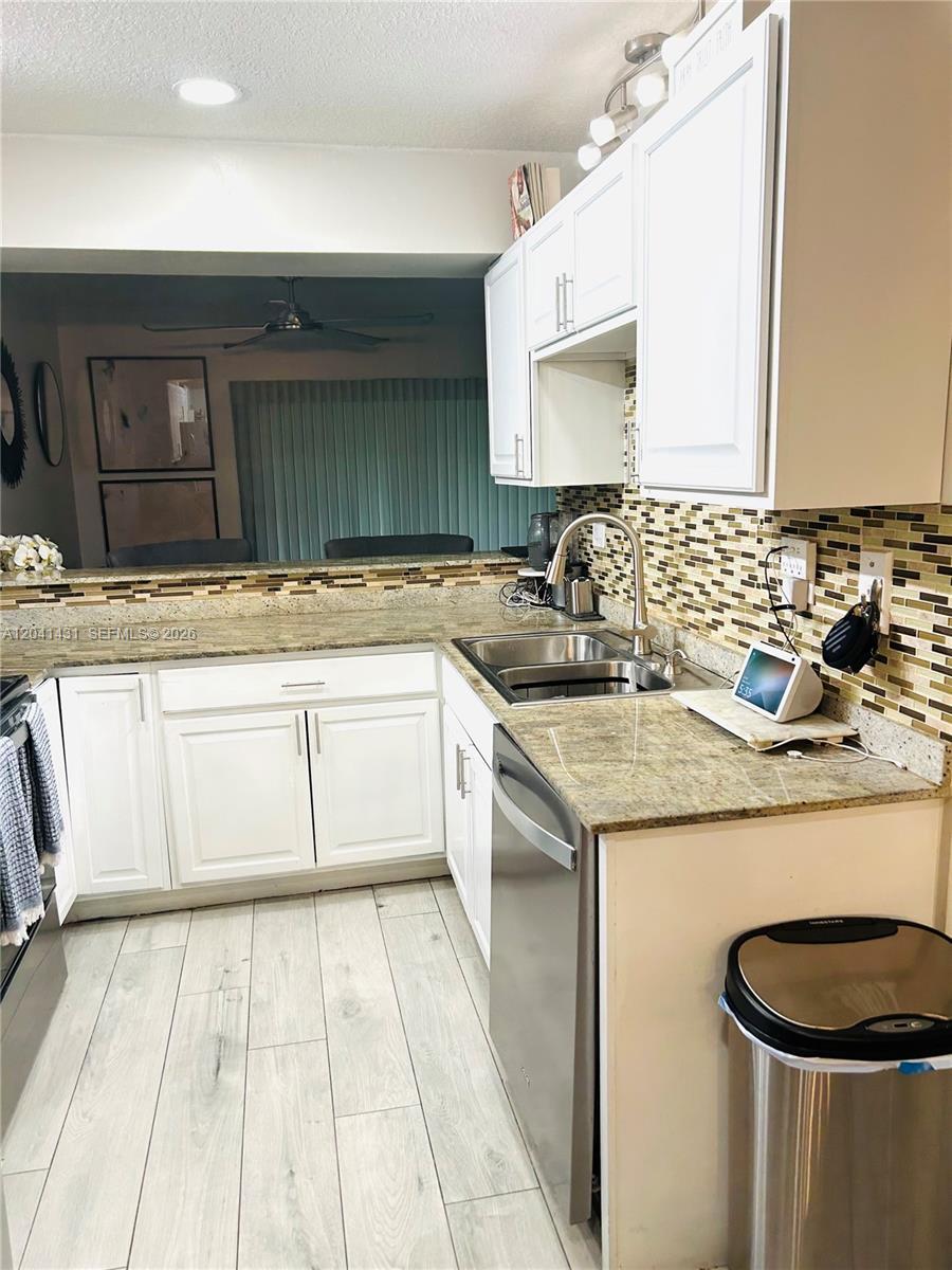 9835 Riverside Dr # 39, Coral Springs FL 33071 photo 4