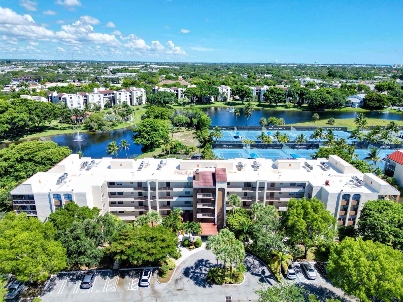 955 Egret Circle # 102, Delray Beach FL 33444