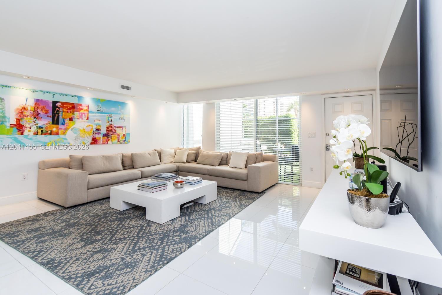 425 Grapetree Dr # 206, Key Biscayne FL 33149 photo 2