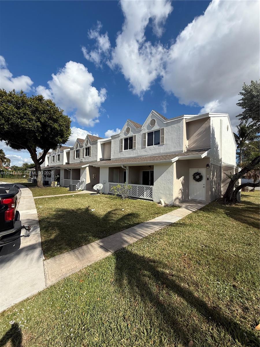 17515 NW 67th Ct # 22, Hialeah FL 33015 photo 2