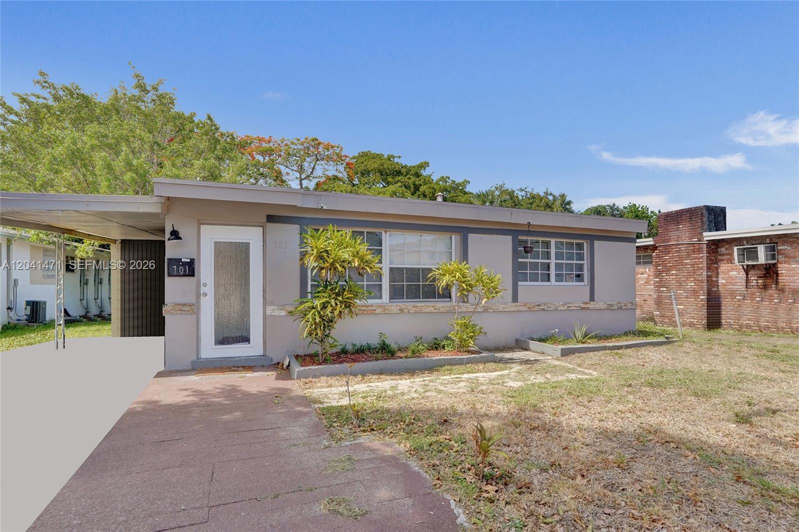 701 SW 7th St, Pompano Beach FL 33060 photo 2