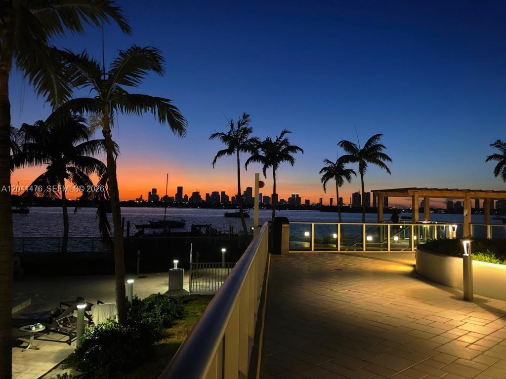 Miami Beach, FL