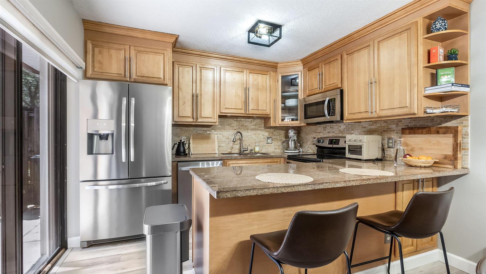 725 NW 99th Circle, Plantation FL 33324 photo 3