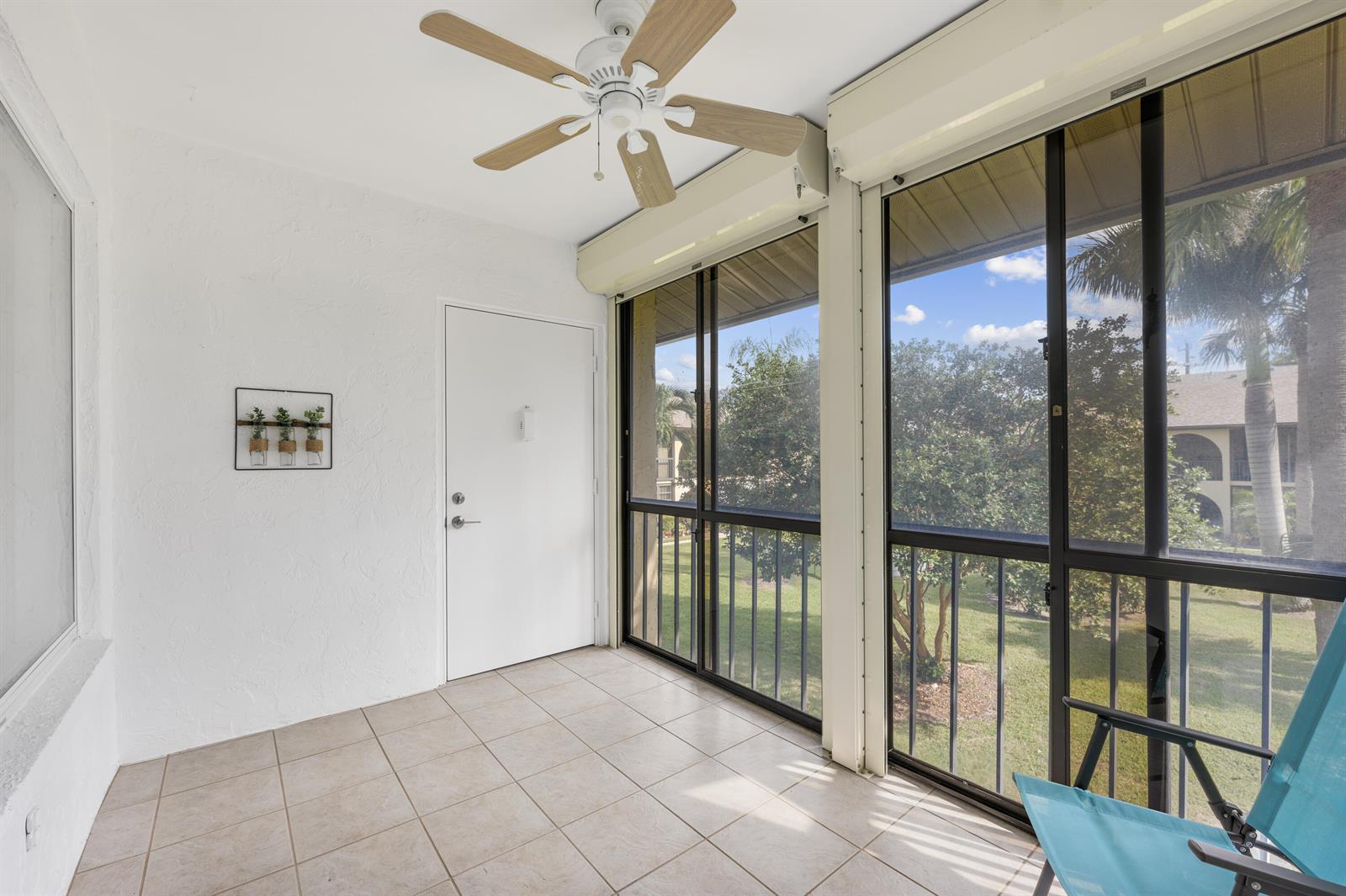 313 Pine Ridge Circle # 2, FL 33463 photo 3