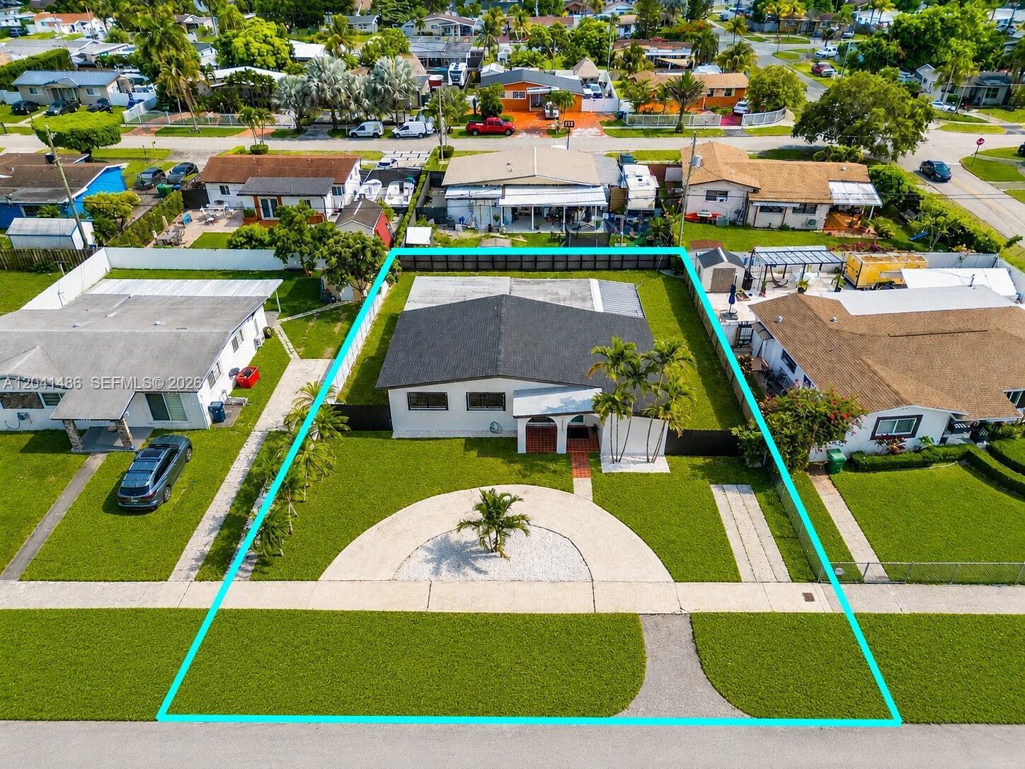 12370 SW 190th Ter, Miami FL 33177 photo 2
