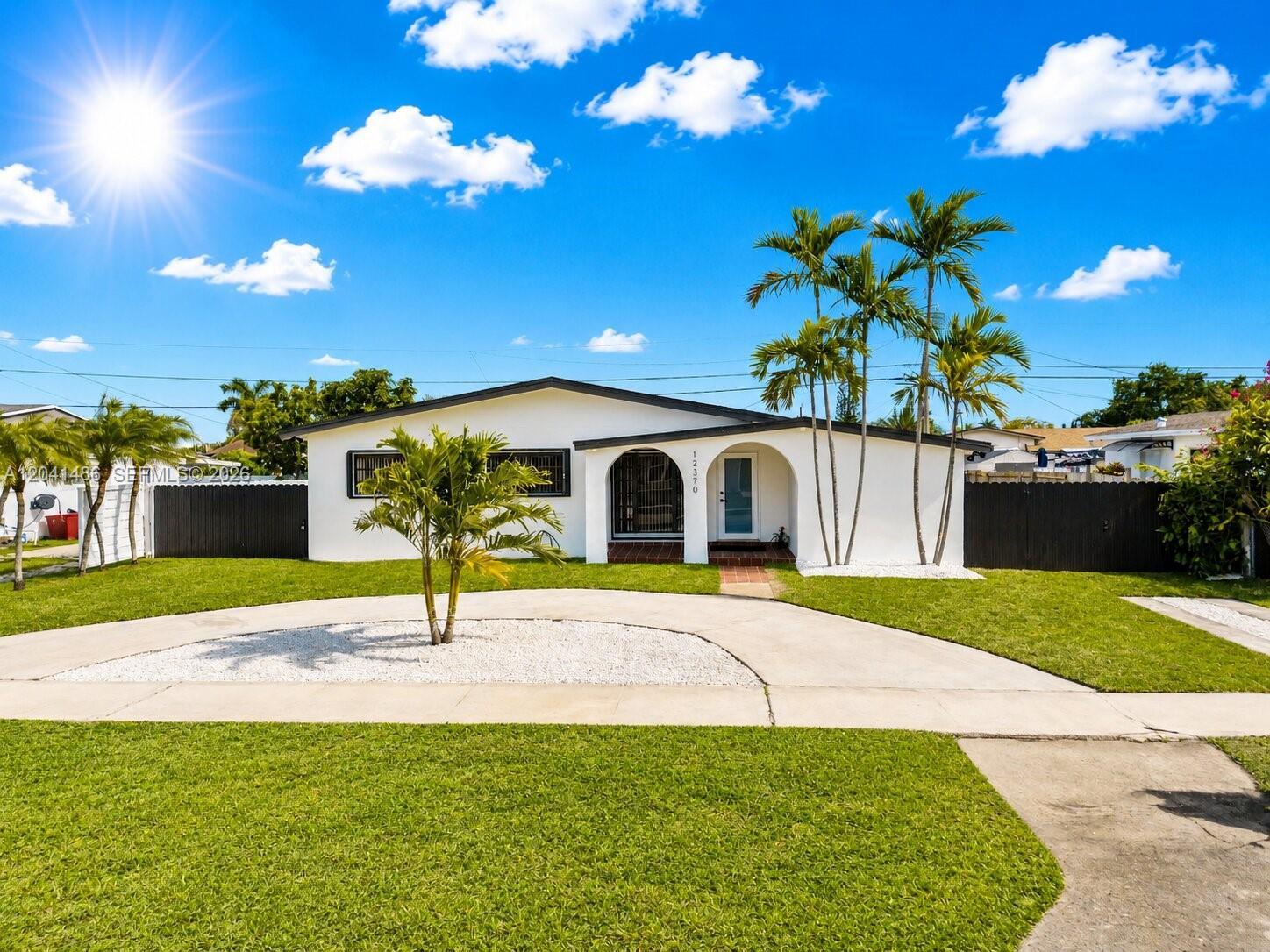 12370 SW 190th Ter, Miami FL 33177 photo 4