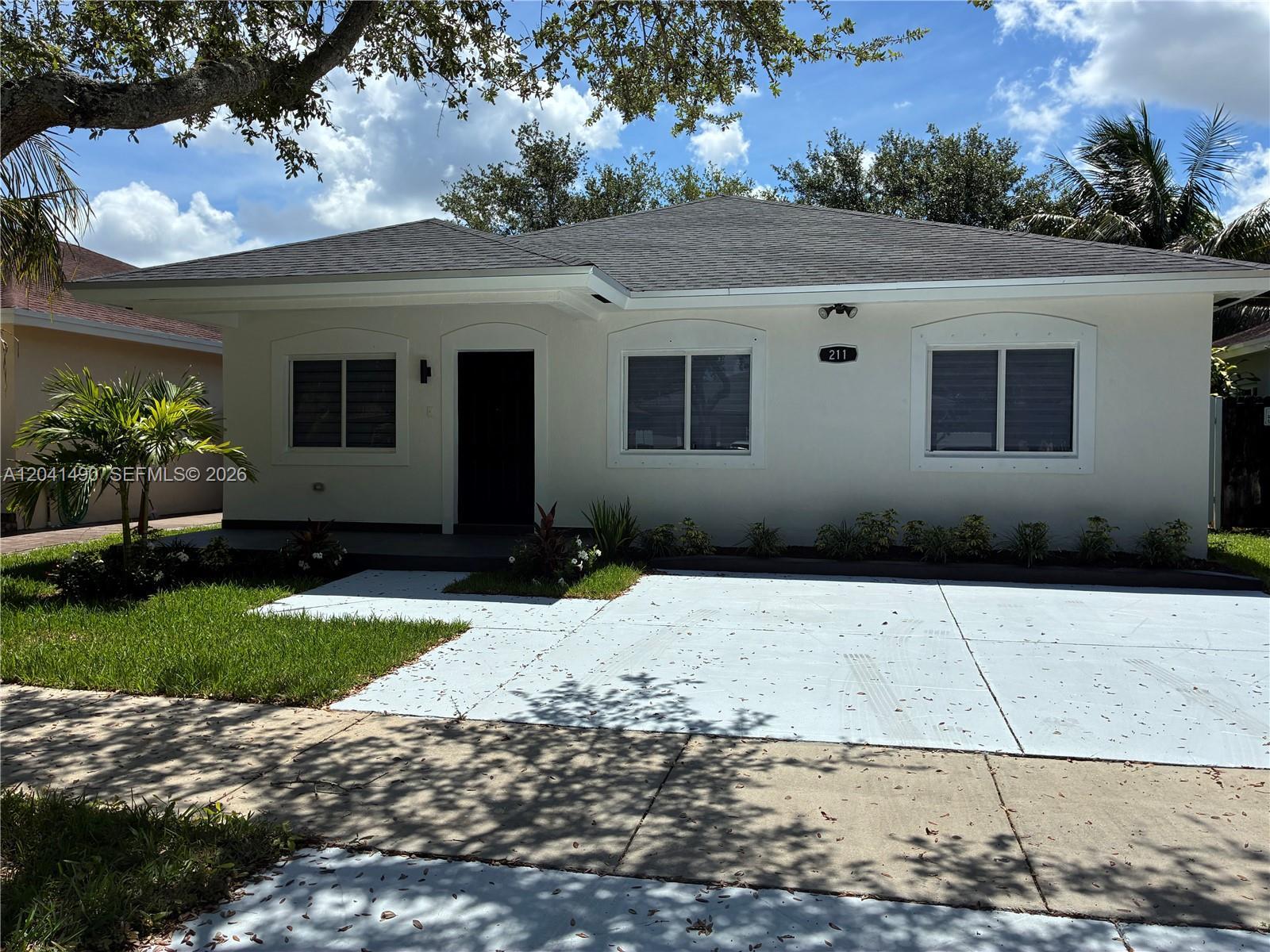 211 SW 15th Ter, Homestead FL 33030