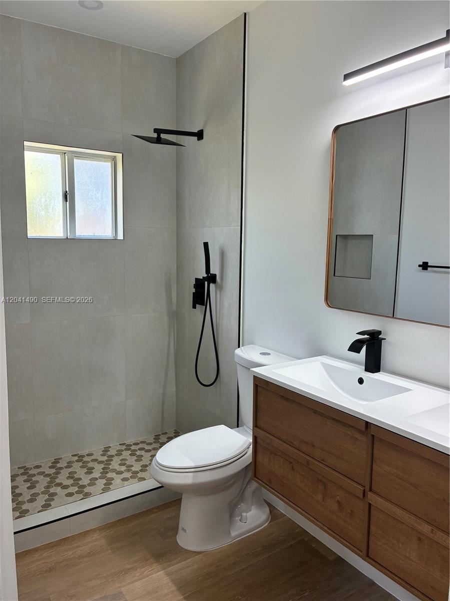 211 SW 15th Ter, Homestead FL 33030 photo 5