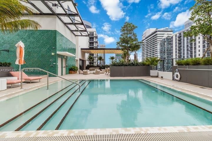 11 NE 6th St # 807, Miami FL 33132 photo 2